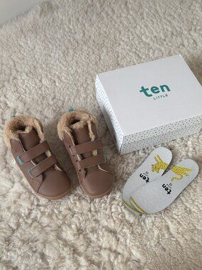 Ten Little Furry High Tops, Toddler 13, Chestnut Brown, NIB